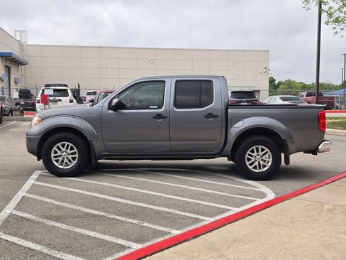 Used 2017 Nissan Frontier SV w/ SV Value Truck Package image 6