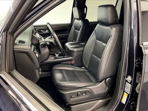 Used 2024 Chevrolet Suburban LT AWD/4WD image 17