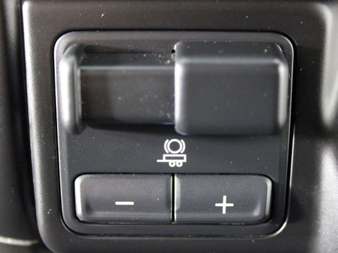 Used 2023 Chevrolet Silverado 2500 LT image 26