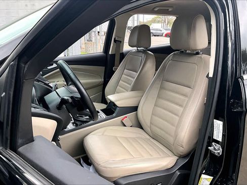 Used 2017 Ford Escape SE w/ SE Leather Comfort Package image 7