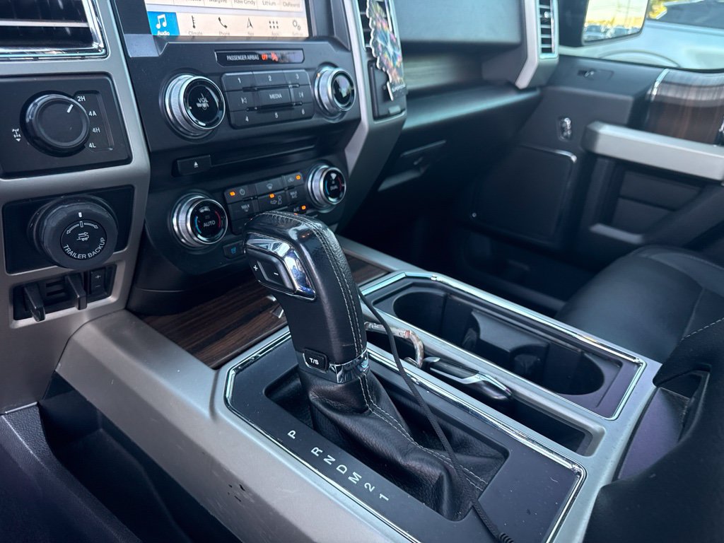 Used 2016 Ford F150 Lariat w/ Equipment Group 502A Luxury AWD/4WD image 16
