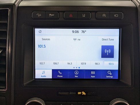 Used 2021 Ford Expedition Max Limited image 11