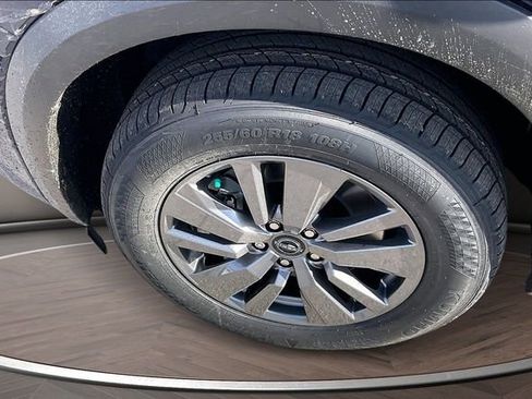 New 2026 Nissan Pathfinder SV image 11