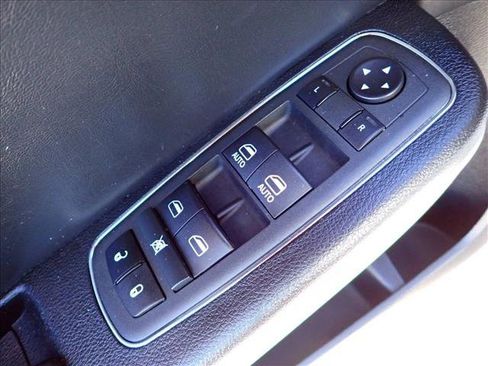 Used 2022 Dodge Charger SXT w/ Leather Interior Group image 16