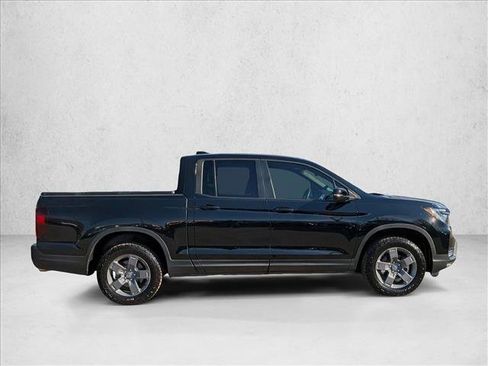Certified 2025 Honda Ridgeline TrailSport image 4