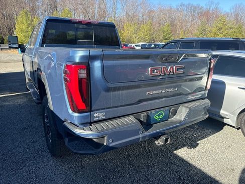 Used 2024 GMC Sierra 2500 Denali w/ Technology Package image 4