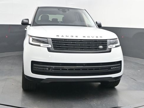 New 2025 Land Rover Range Rover SE image 3