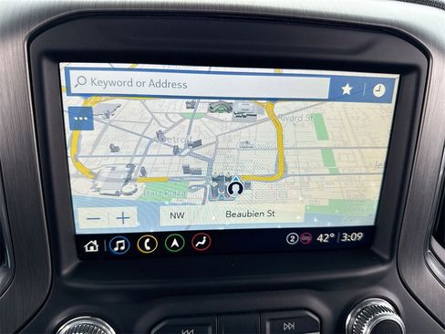 Used 2022 GMC Sierra 3500 Denali w/ Denali Ultimate Package image 18