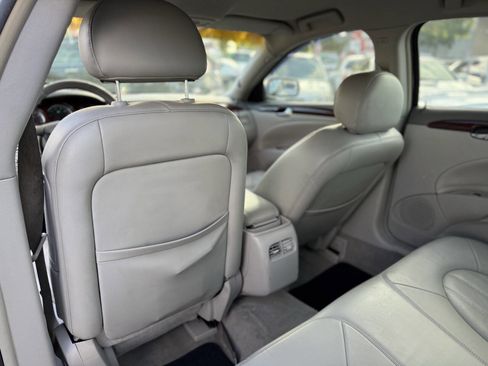 Used 2007 Buick Lucerne CXL w/ Luxury Package image 14
