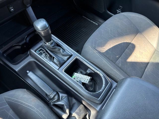 Used 2017 Toyota Tacoma TRD Sport w/ Tow Package (A/T) AWD/4WD image 27