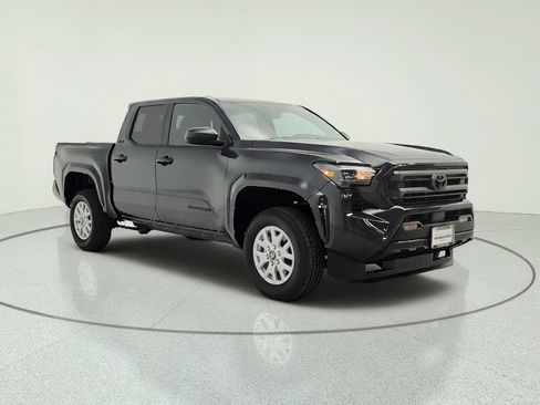 Used 2026 Toyota Tacoma SR5 RWD image 3