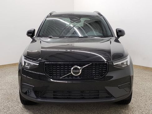 New 2026 Volvo XC40 B5 Core w/ Climate Package image 5