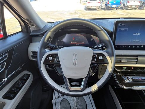 Certified 2025 Lincoln Corsair Premiere w/ Equipment Group 101A image 22