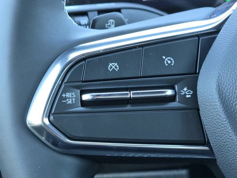 New 2026 Chevrolet Equinox EV LT w/ LPO, Blackout Package image 31