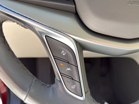 Certified 2024 Cadillac XT5 Premium Luxury AWD/4WD image 34