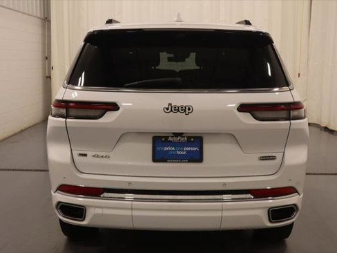 Certified 2022 Jeep Grand Cherokee L Overland w/ Luxury Tech Group IV AWD/4WD image 9