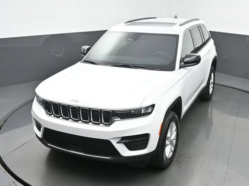 New 2025 Jeep Grand Cherokee Laredo X image 38