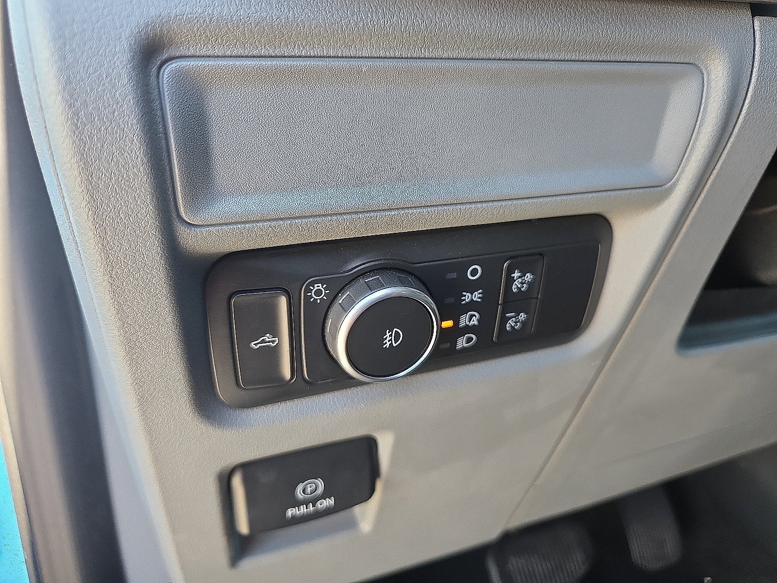 Used 2021 Ford F150 XLT AWD/4WD image 11