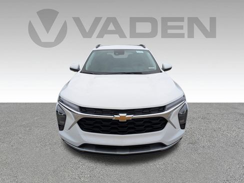 New 2026 Chevrolet Trax LT w/ Driver Confidence Package image 30