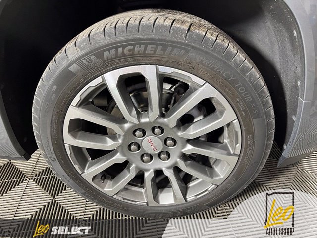 Used 2023 GMC Acadia Denali w/ Denali Ultimate Package AWD/4WD image 23
