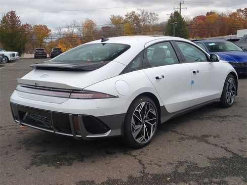 New 2025 Hyundai Ioniq 6 Limited image 3