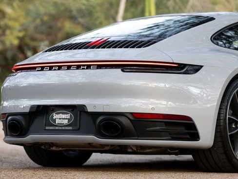 Used 2024 Porsche 911 Carrera 4S w/ Sport Package image 15