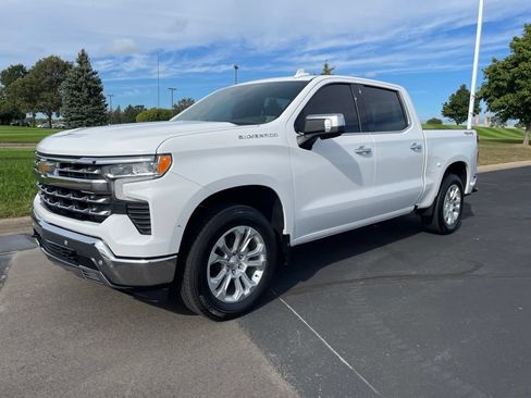 Used 2025 Chevrolet Silverado 1500 LTZ w/ LTZ Convenience Package II AWD/4WD image 1