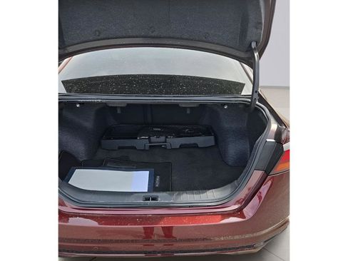 Used 2024 Nissan Altima 2.5 SL FWD image 10