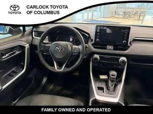 Used 2020 Toyota RAV4 XLE w/ Convenience Package image 18