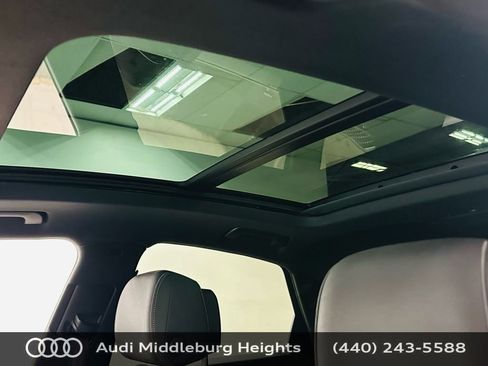 Used 2023 Audi Q5 2.0T Premium w/ Convenience Package image 25