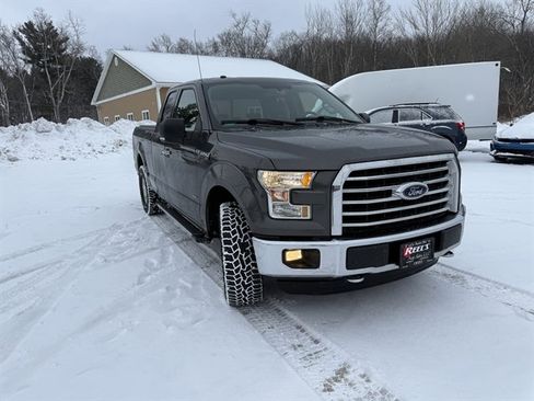 Used 2015 Ford F150 XLT w/ Equipment Group 302A Luxury image 3