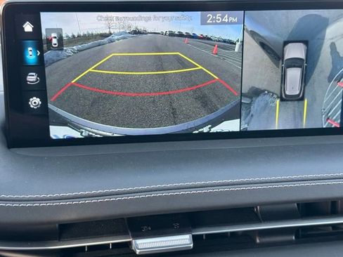 Used 2023 Genesis GV70 2.5T w/ Sport Prestige Package image 33