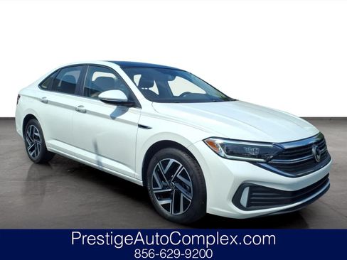 Certified 2024 Volkswagen Jetta SEL FWD image 1