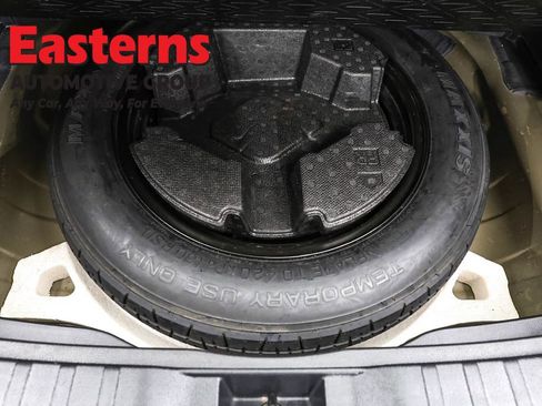 Used 2021 Toyota RAV4 LE image 21