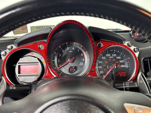 Used 2015 Nissan 370Z Touring Sport image 13