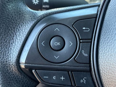 Used 2024 Toyota Corolla LE FWD image 11