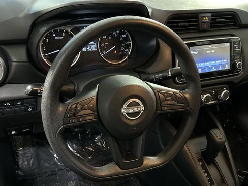 Used 2024 Nissan Versa S image 18