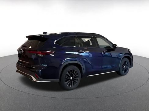 Used 2025 Toyota Highlander XSE AWD/4WD image 15