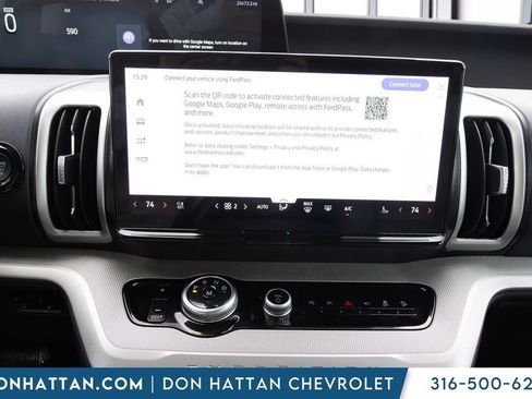 Used 2025 Ford Expedition Active AWD/4WD image 7
