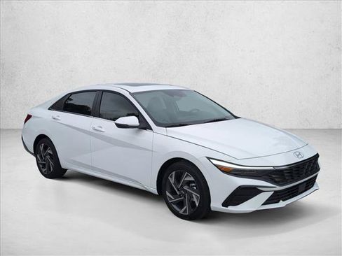 New 2026 Hyundai Elantra Limited FWD image 7