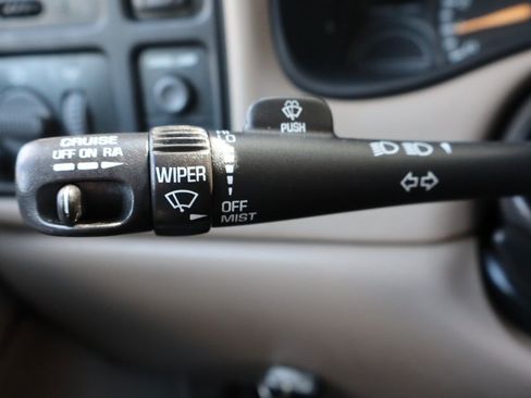 Used 2002 Chevrolet Silverado 1500 LS w/ Heavy Duty Suspension Pkg image 29