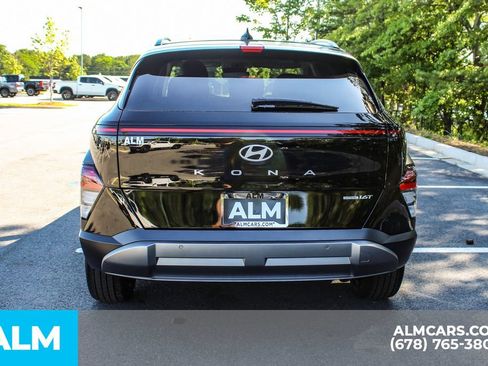 Used 2024 Hyundai Kona Limited AWD/4WD image 11