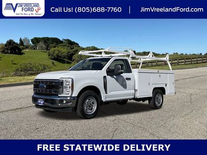 New 2025 Ford F350 XL w/ XL Chrome Package