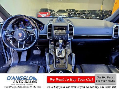 Used 2016 Porsche Cayenne image 19