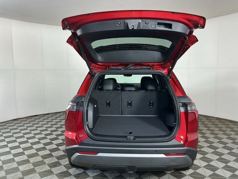New 2026 Chevrolet Equinox LT w/ Convenience Package II AWD/4WD image 9