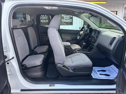 Used 2016 Chevrolet Colorado W/T RWD image 25