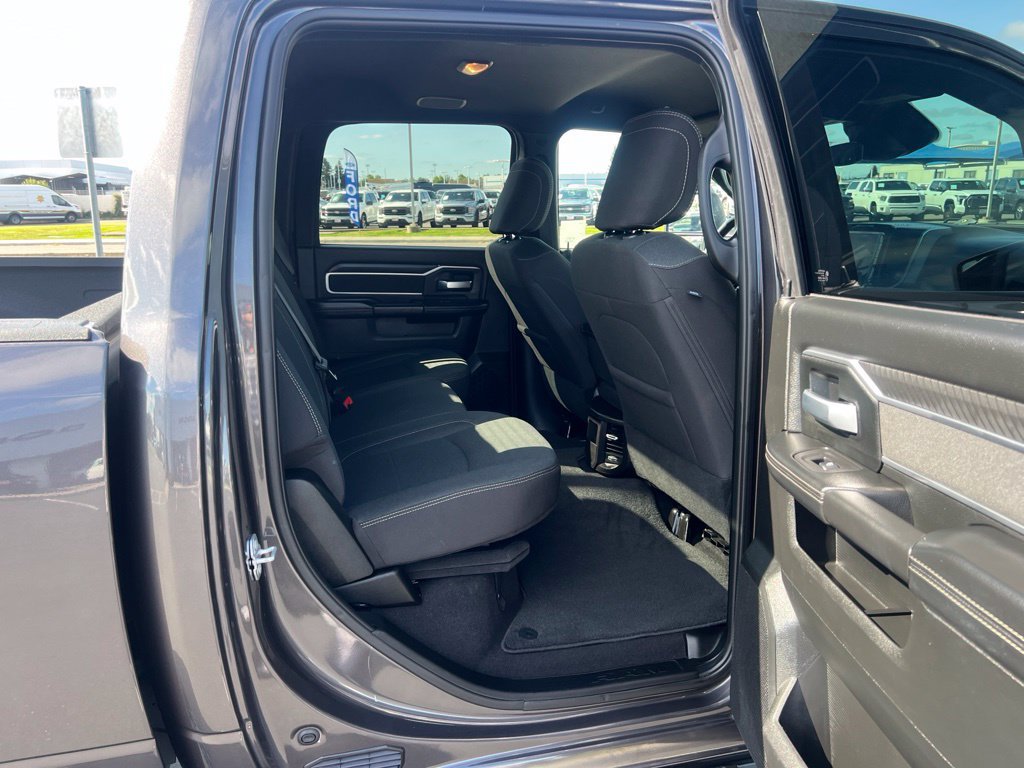 Used 2025 RAM 2500 Big Horn AWD/4WD image 46