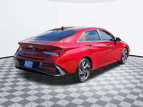 Certified 2024 Hyundai Elantra SEL w/ Convenience Package FWD image 6