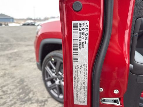 New 2026 Jeep Compass Limited w/ Sun, Sound & Navigation Group AWD/4WD image 42
