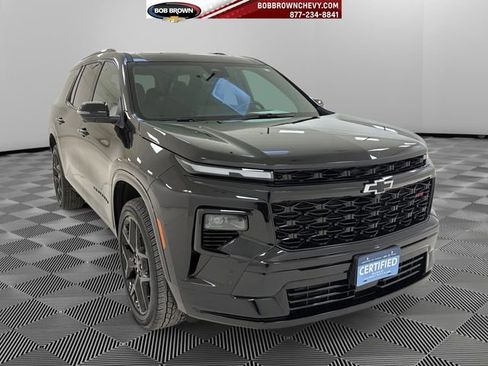 Certified 2024 Chevrolet Traverse RS w/ LPO, Floor Liner Package image 1